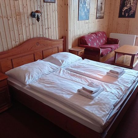 מלון Kroměříž Ranc Kostelany מראה חיצוני תמונה